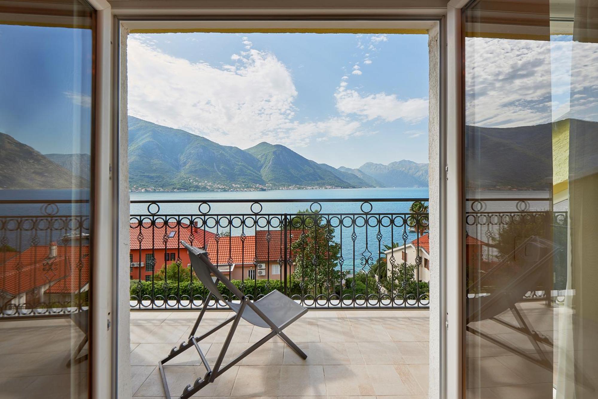 2Montenegro Mimoza Apartments Ντόμπροτα Εξωτερικό φωτογραφία