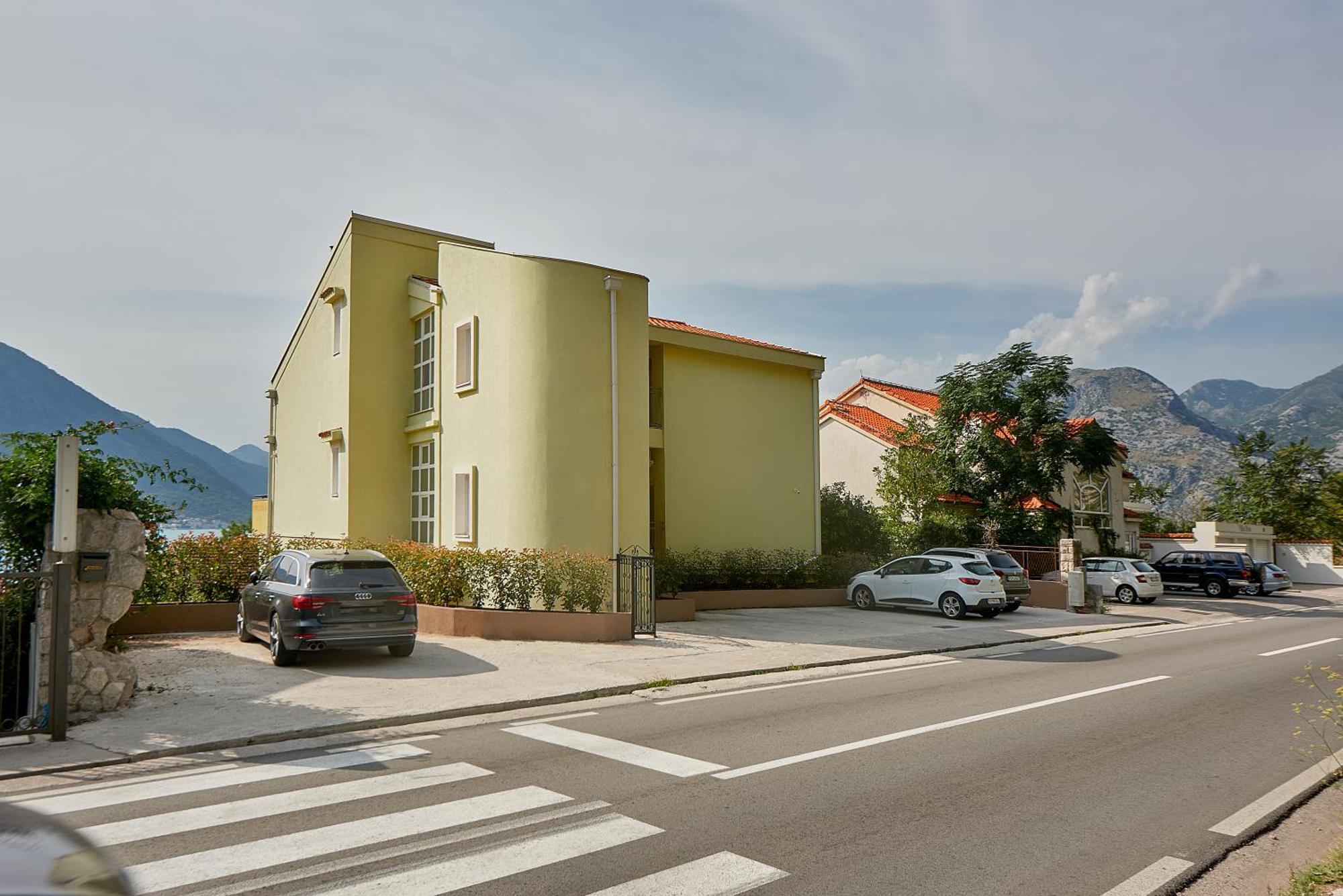 2Montenegro Mimoza Apartments Ντόμπροτα Εξωτερικό φωτογραφία