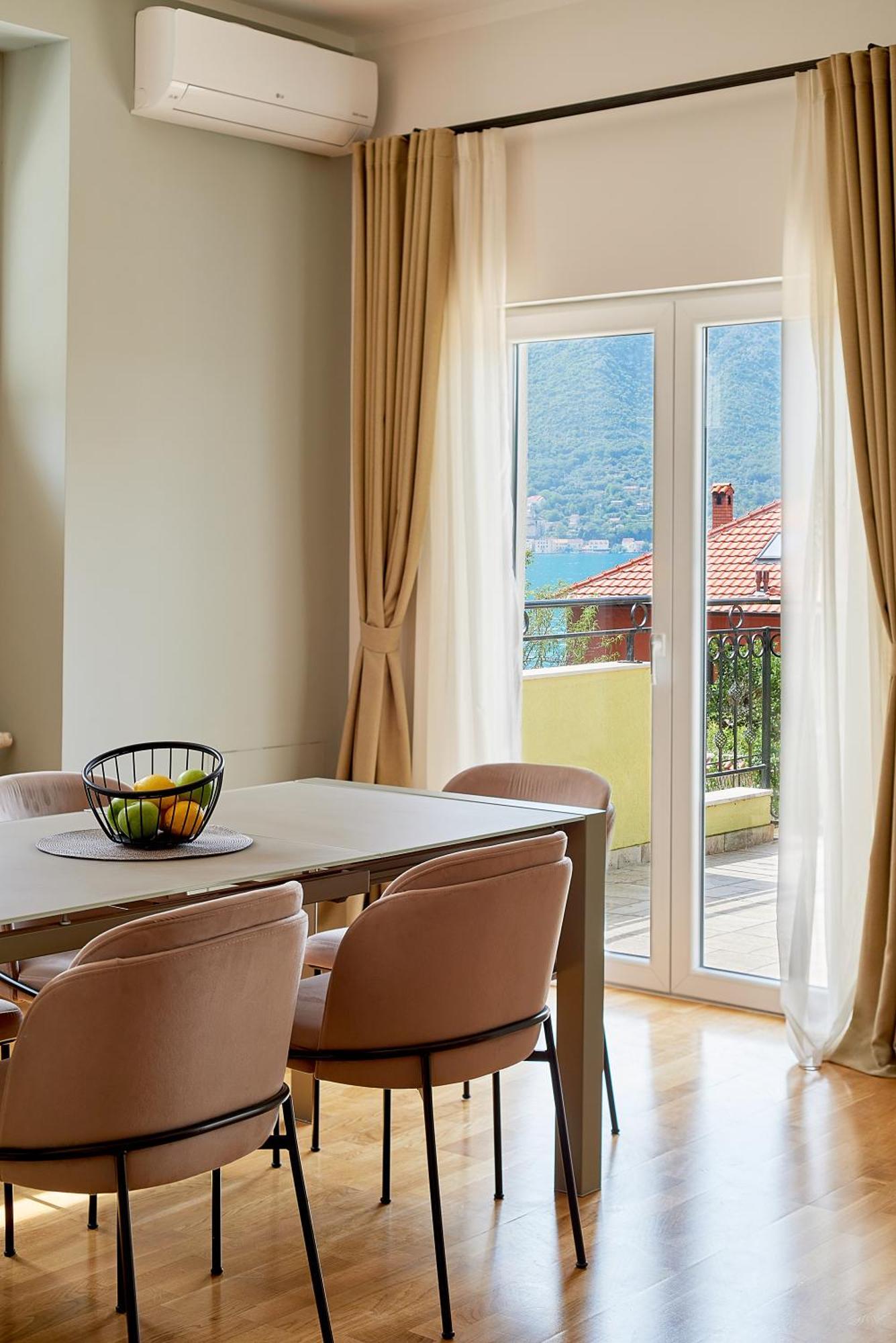 2Montenegro Mimoza Apartments Ντόμπροτα Εξωτερικό φωτογραφία