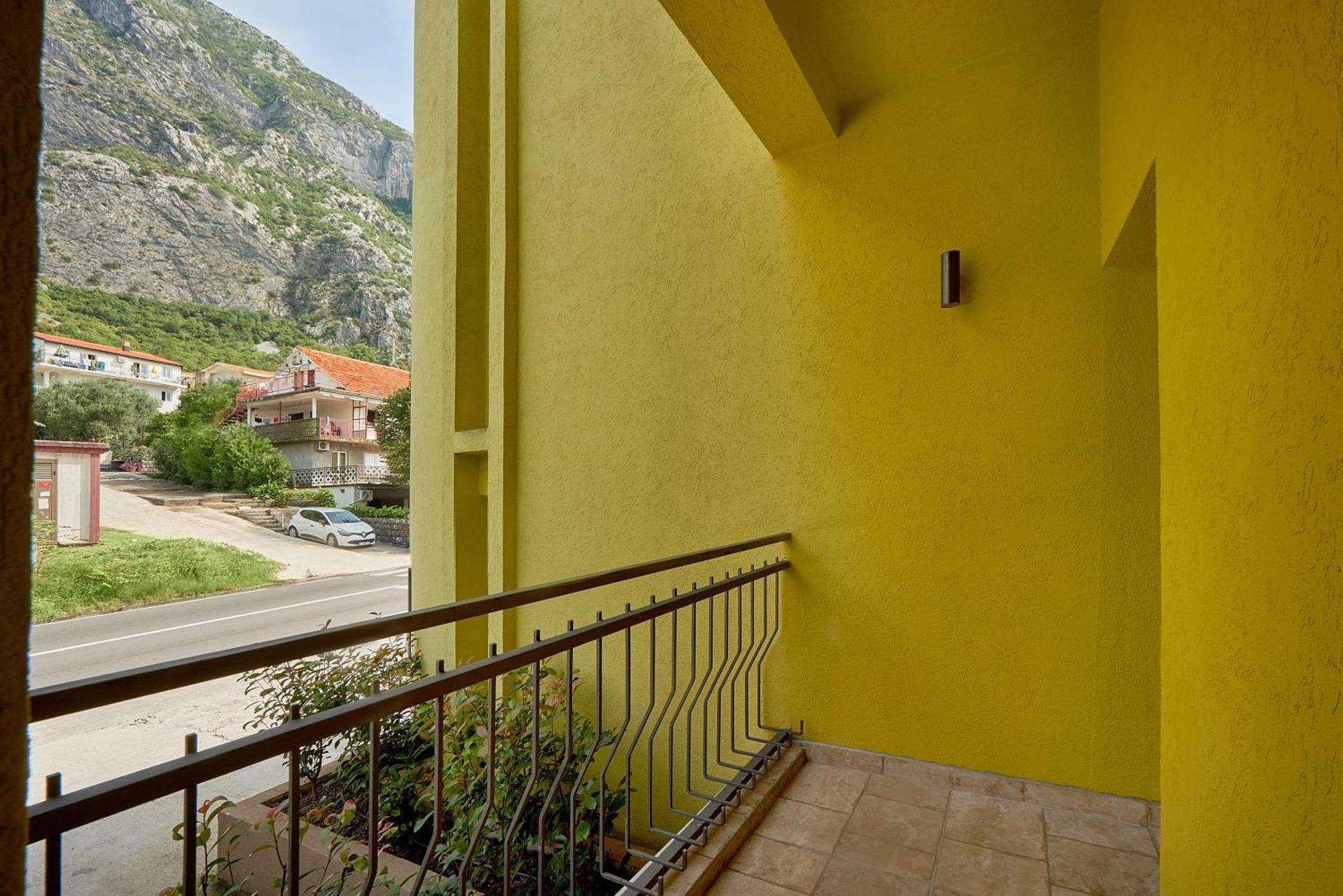 2Montenegro Mimoza Apartments Ντόμπροτα Εξωτερικό φωτογραφία