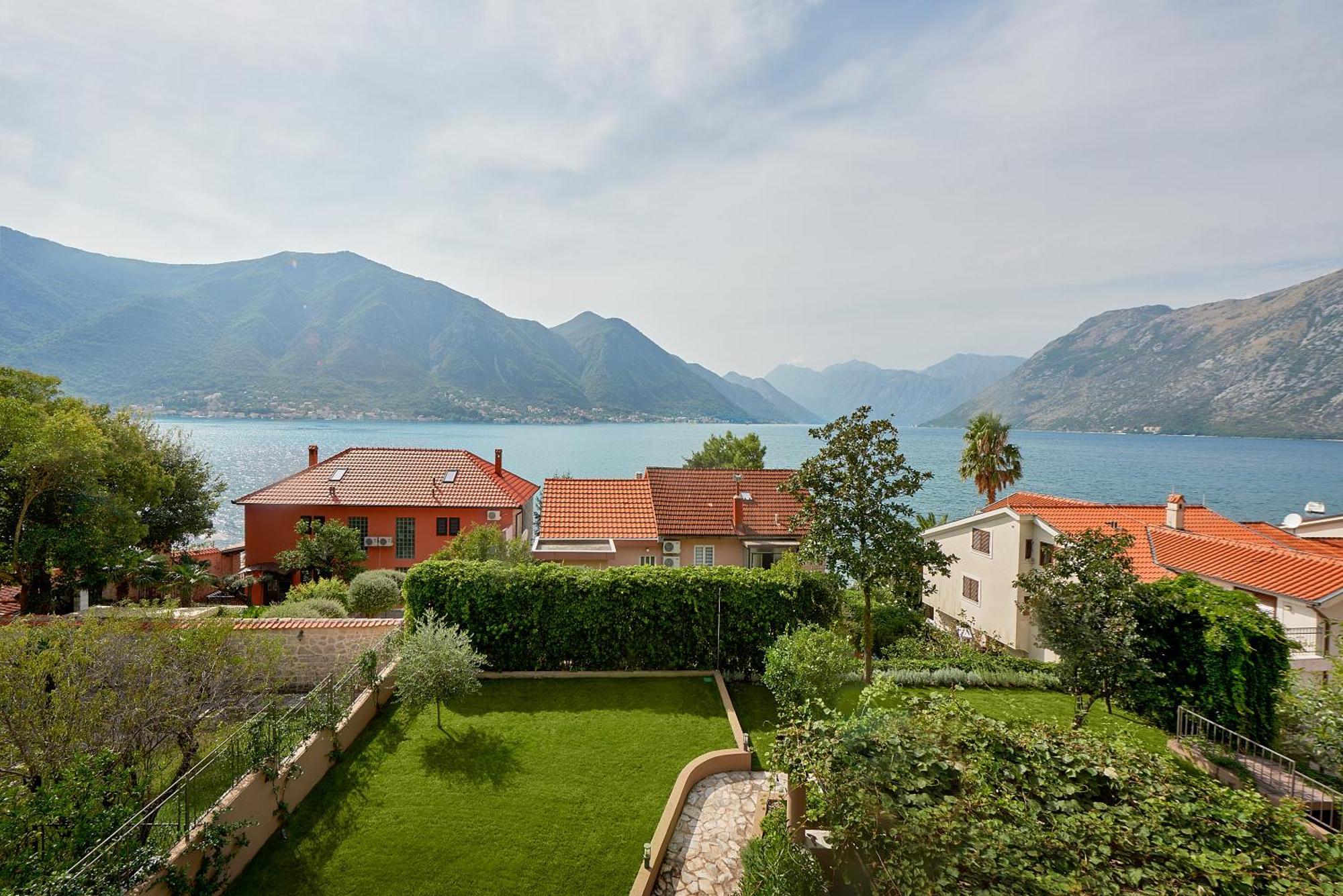 2Montenegro Mimoza Apartments Ντόμπροτα Εξωτερικό φωτογραφία